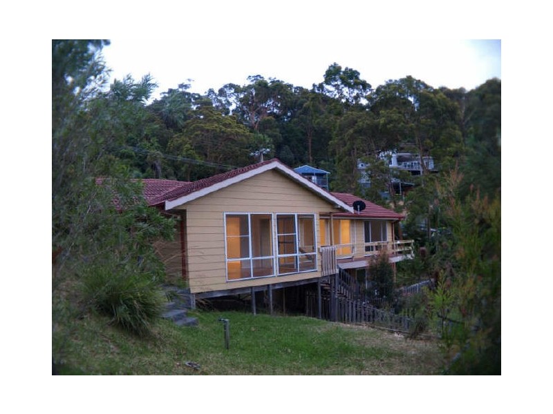 1 Goondi Close, Horsfield Bay NSW 2256