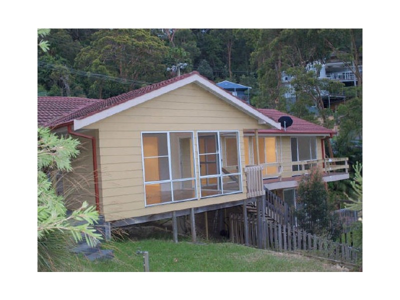 1 Goondi Close, Horsfield Bay NSW 2256