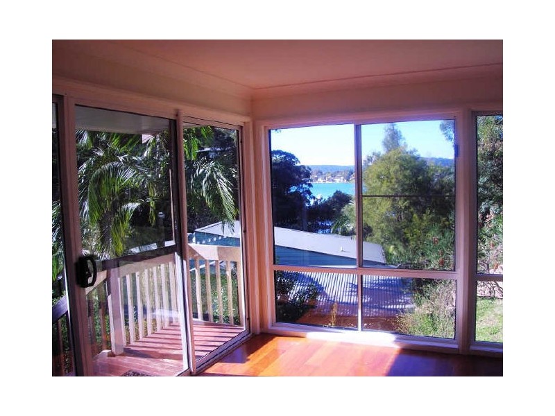 1 Goondi Close, Horsfield Bay NSW 2256