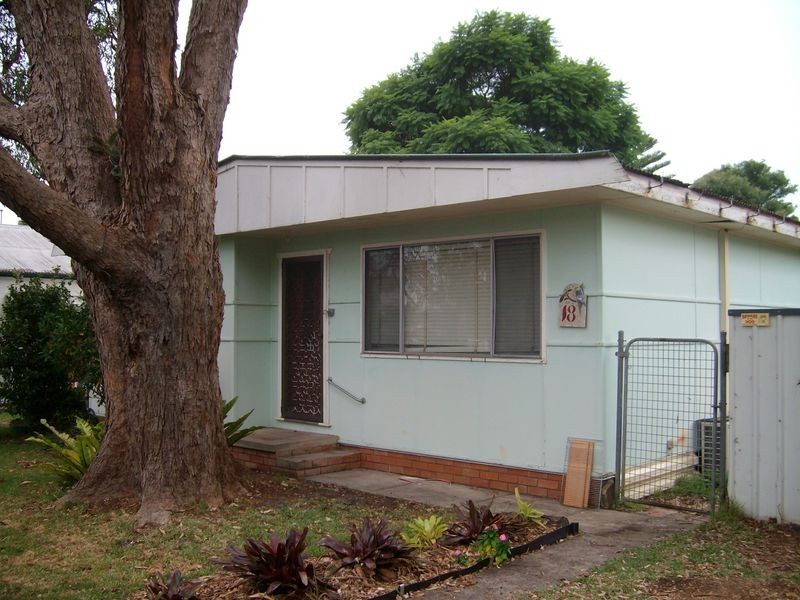 18 Walford Street, Woy Woy NSW 2256