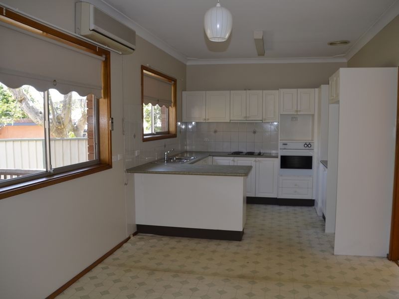16 Melba Road, Woy Woy NSW 2256