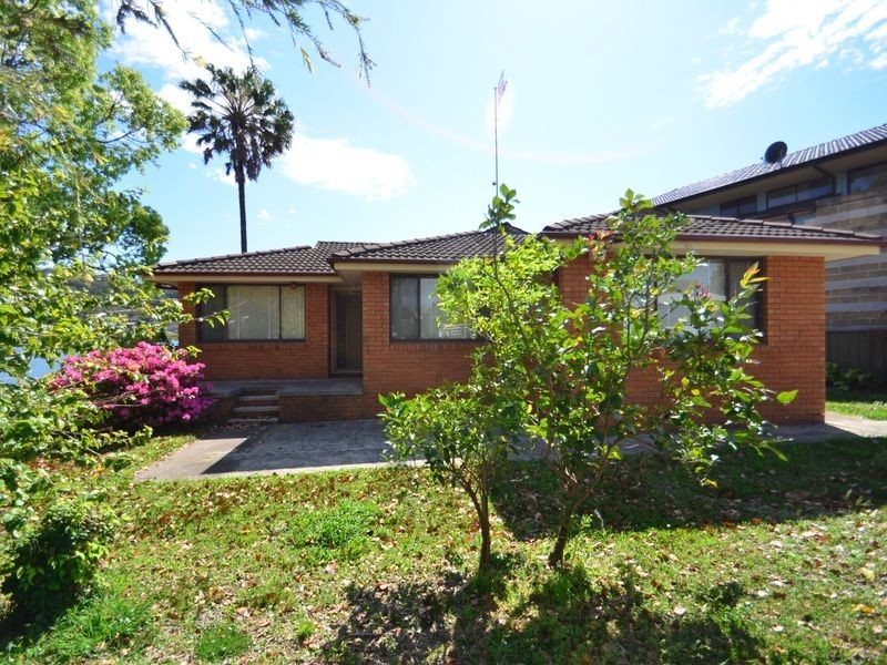 2 Rawson Road, Woy Woy NSW 2256