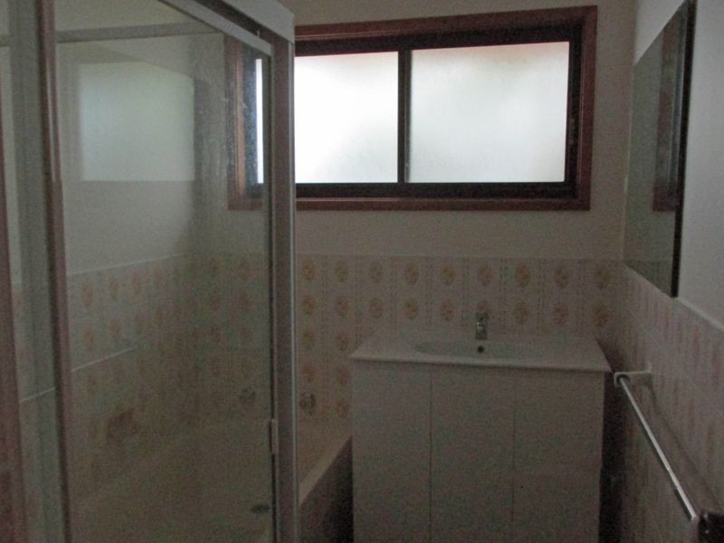 2 Rawson Road, Woy Woy NSW 2256