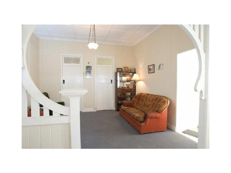 2 Tarragindi Road, Tarragindi QLD 4121