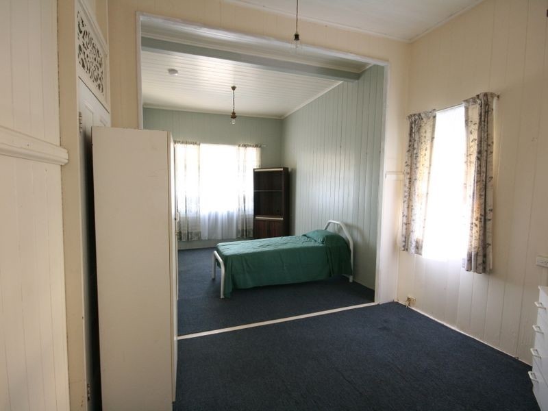 44 Young Street, Annerley QLD 4103