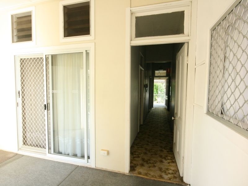 44 Young Street, Annerley QLD 4103