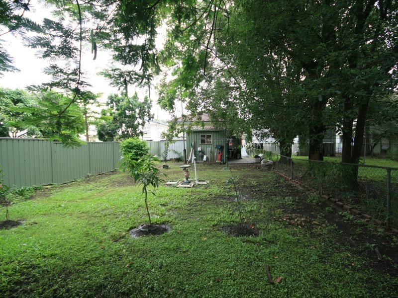 38A Lancelot Street, Tennyson QLD 4105