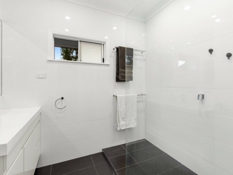 12 Allamanda Street, Fairfield QLD 4103