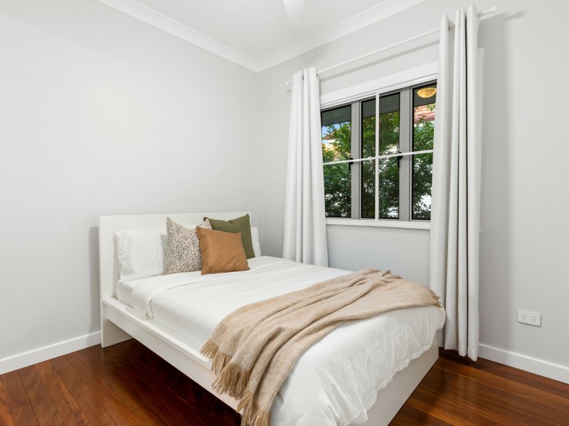 12 Allamanda Street, Fairfield QLD 4103