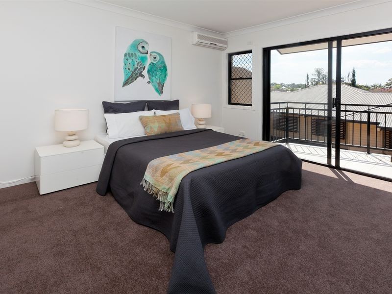 4/12 Simon Street, Yeronga QLD 4104