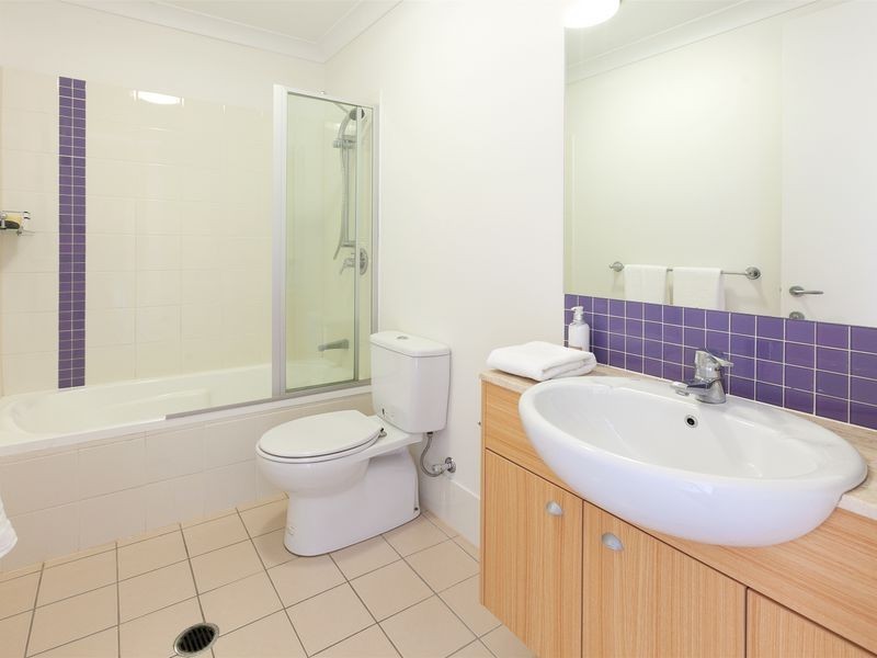 4/12 Simon Street, Yeronga QLD 4104