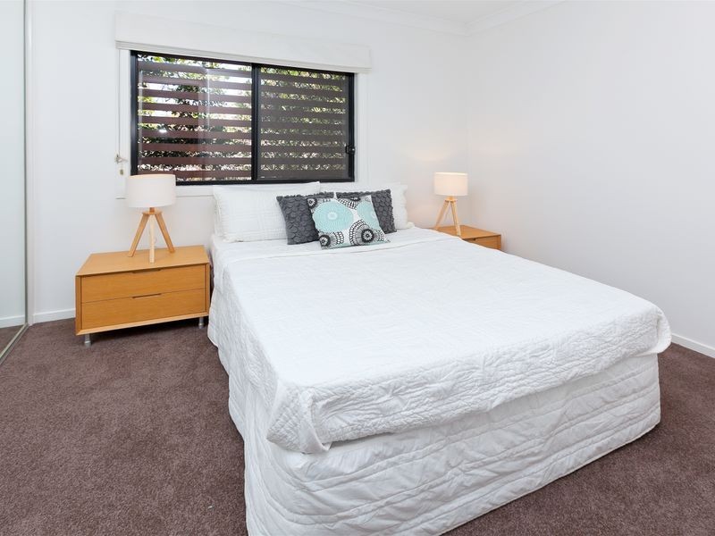 4/12 Simon Street, Yeronga QLD 4104