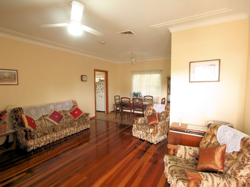 30 Broadmere Street, Annerley QLD 4103