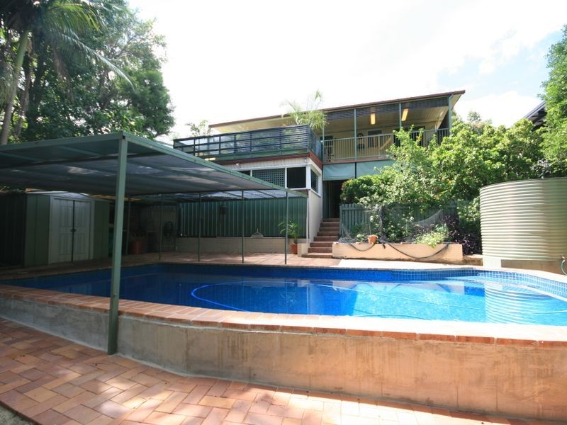 11 Luya Street, Fairfield QLD 4103