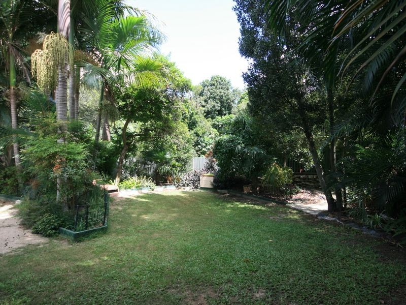 11 Luya Street, Fairfield QLD 4103