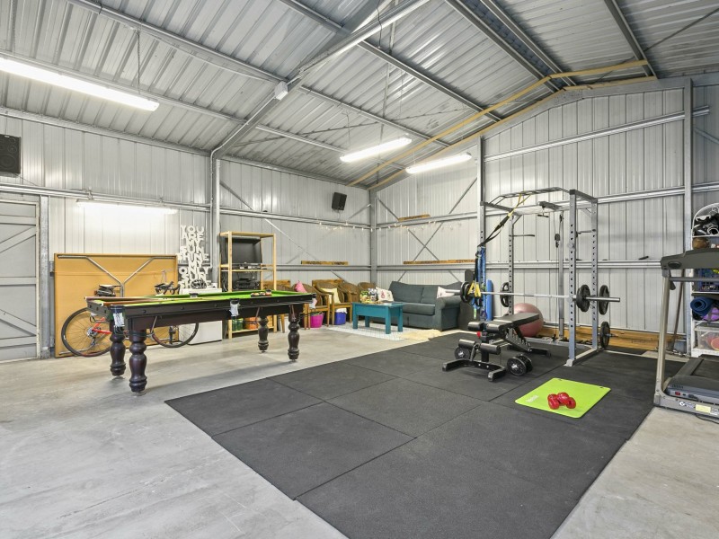 61 Newcastle Street, Fairfield QLD 4103