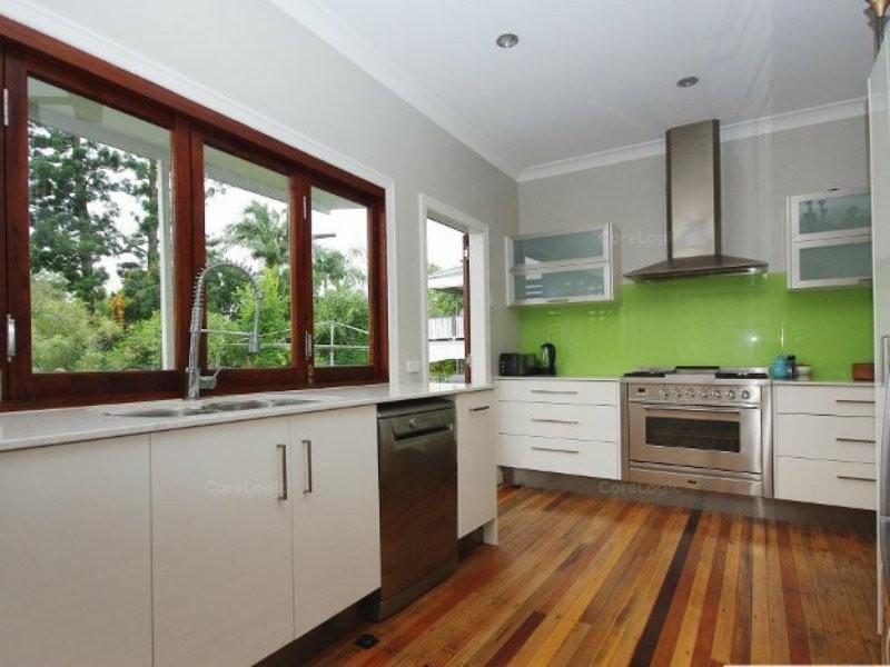 43 Stimpson Street, Fairfield QLD 4103