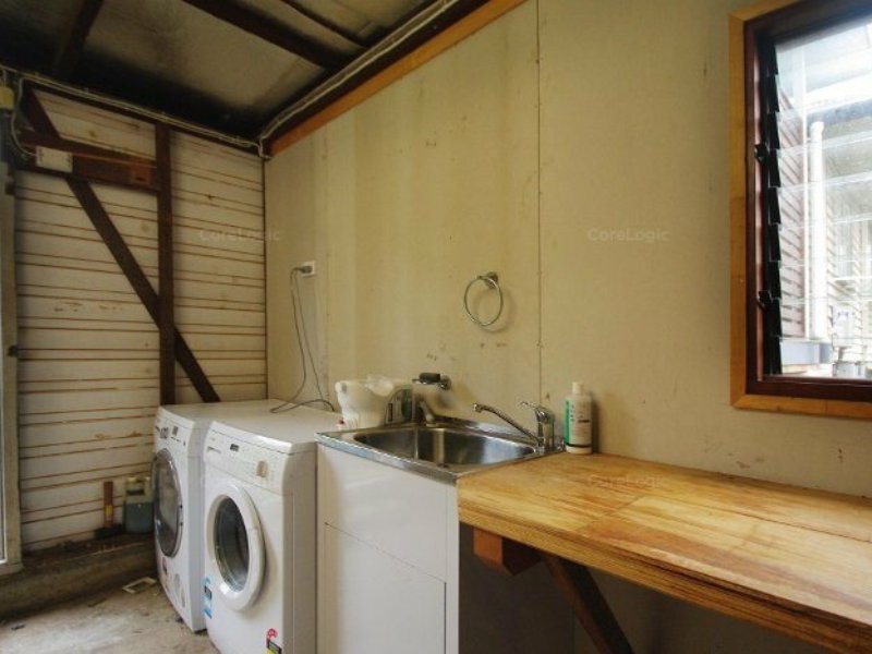 43 Stimpson Street, Fairfield QLD 4103