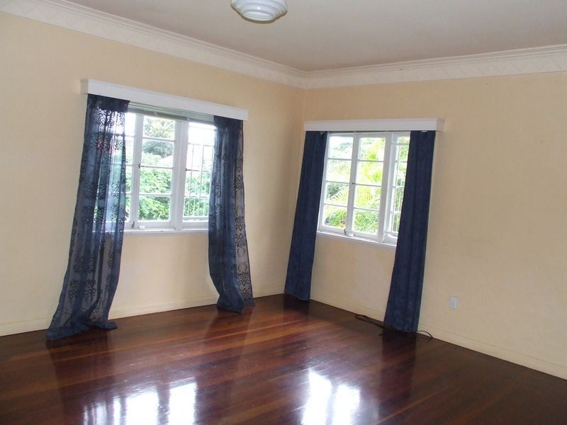 24 Otaki Road, Yeronga QLD 4104