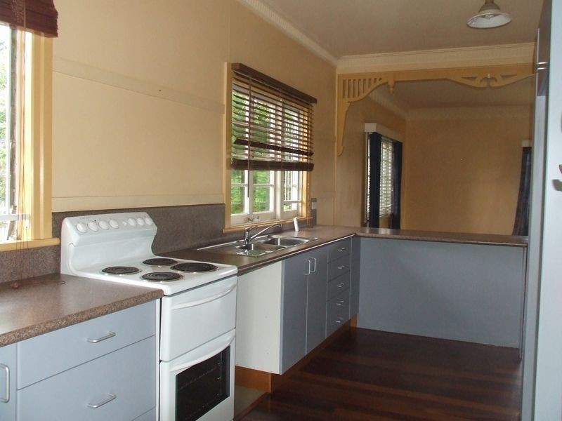 24 Otaki Road, Yeronga QLD 4104