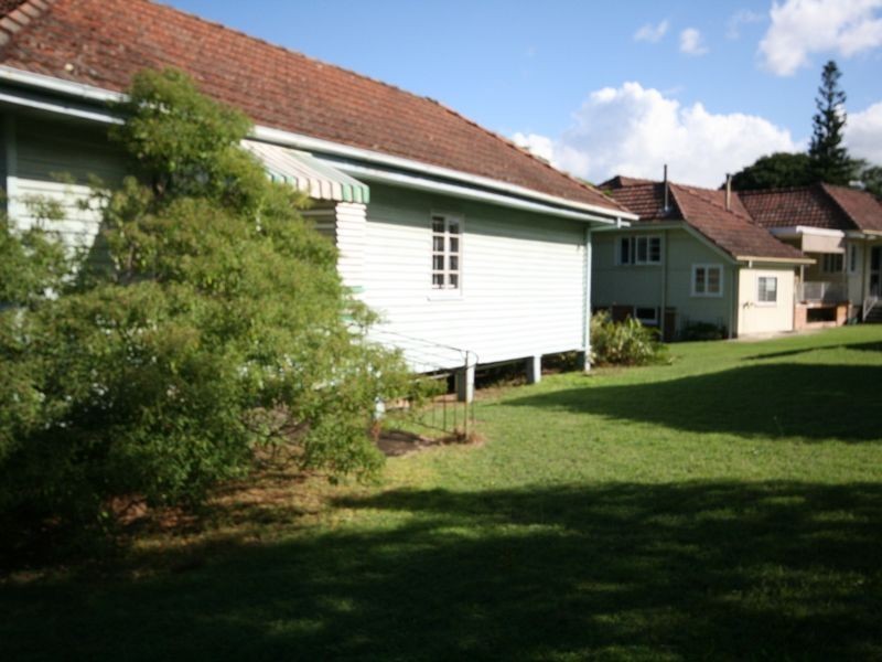 24 Otaki Road, Yeronga QLD 4104