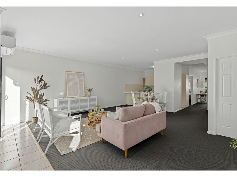 47 Bledisloe Street, Fairfield QLD 4103