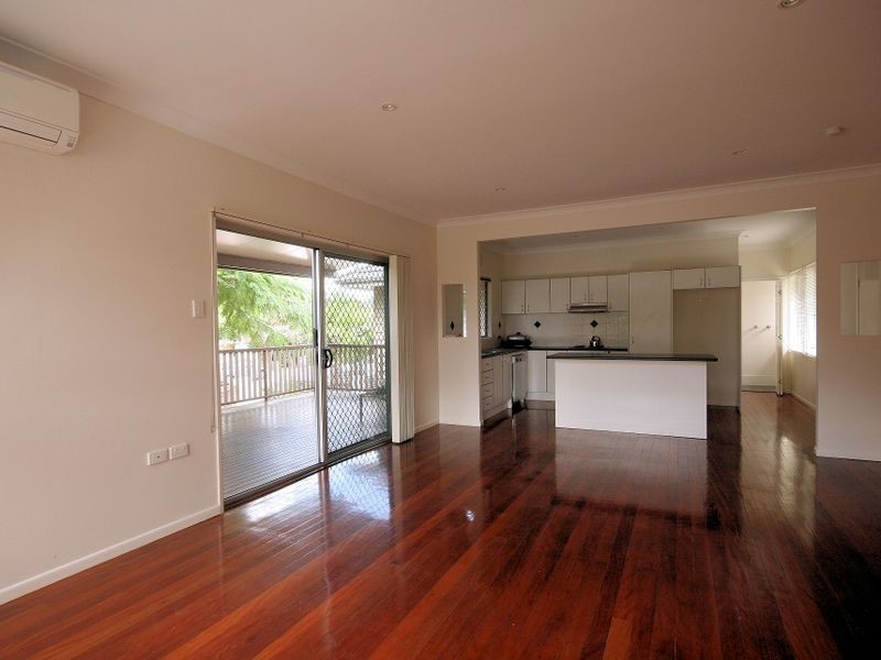 79 Laura Street, Tarragindi QLD 4121