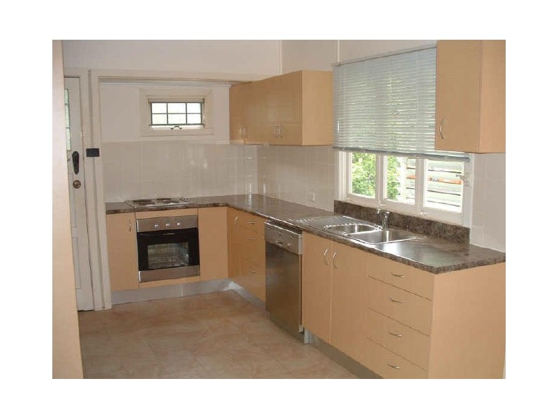 90 Bapaume Street, Holland Park West QLD 4121