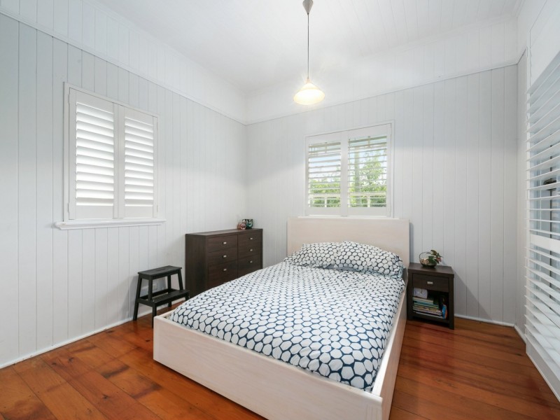 187 Cornwall Street, Greenslopes QLD 4120