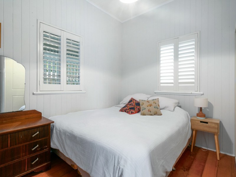 187 Cornwall Street, Greenslopes QLD 4120