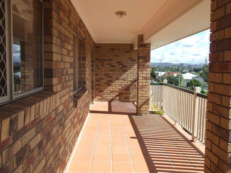 4/32 Ridge Street, Greenslopes QLD 4120