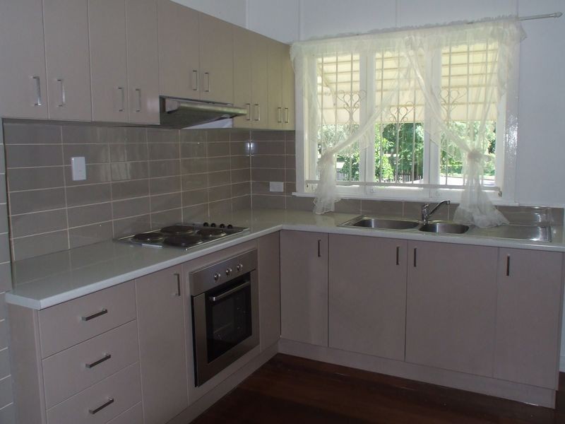 91 Fairfield Road, Fairfield QLD 4103