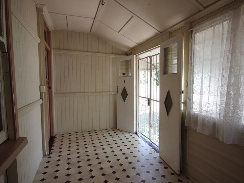 18 Harrowby Street, Corinda QLD 4075