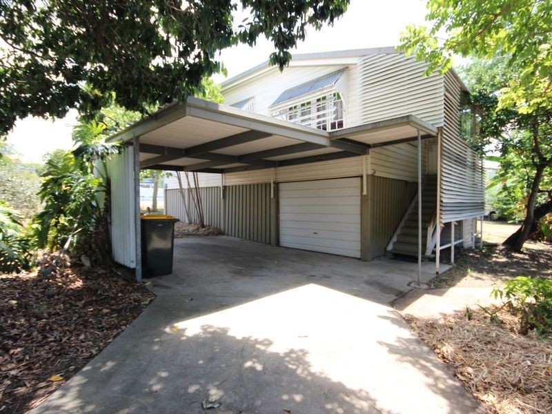 18 Harrowby Street, Corinda QLD 4075