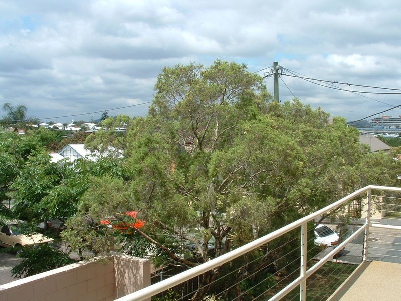 1/19 Wilton Street, Woolloongabba QLD 4102