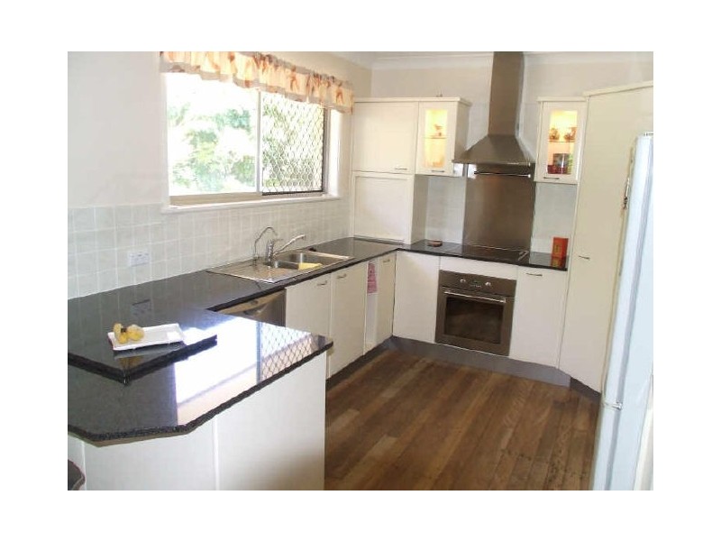 7 Grounds Street, Yeronga QLD 4104