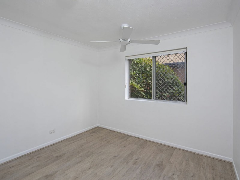 4/88 Victoria Terrace, Greenslopes QLD 4120