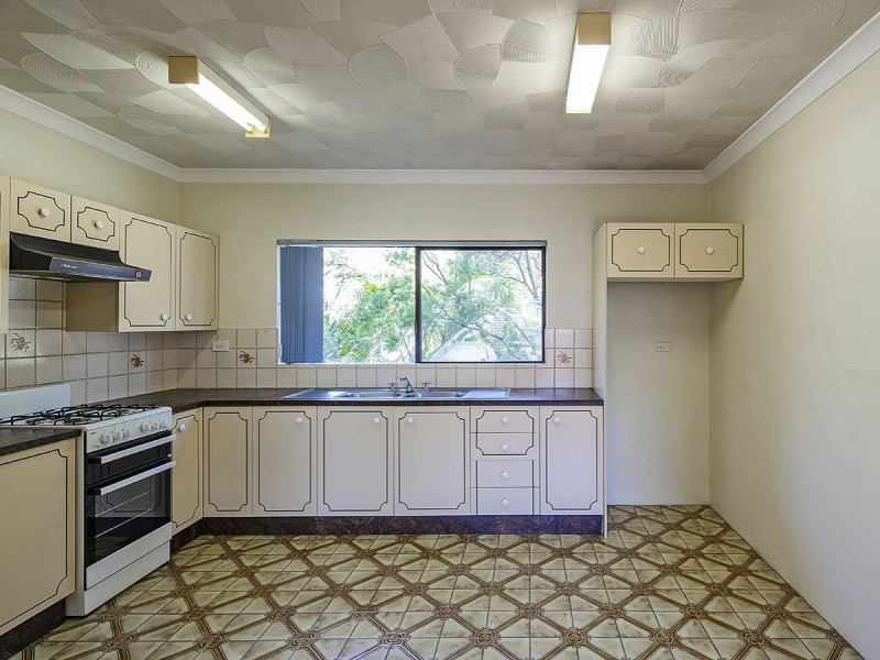 2/198 Juliette Street, Greenslopes QLD 4120
