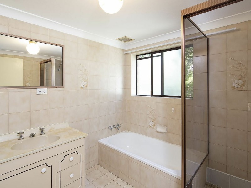 2/198 Juliette Street, Greenslopes QLD 4120