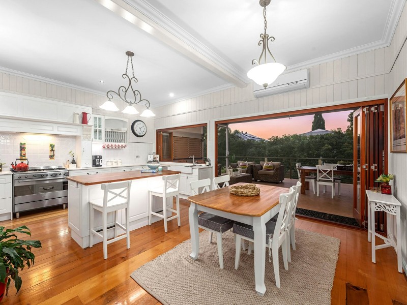 127 Ashby Street, Fairfield QLD 4103