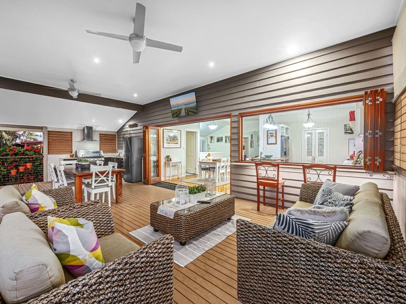 127 Ashby Street, Fairfield QLD 4103