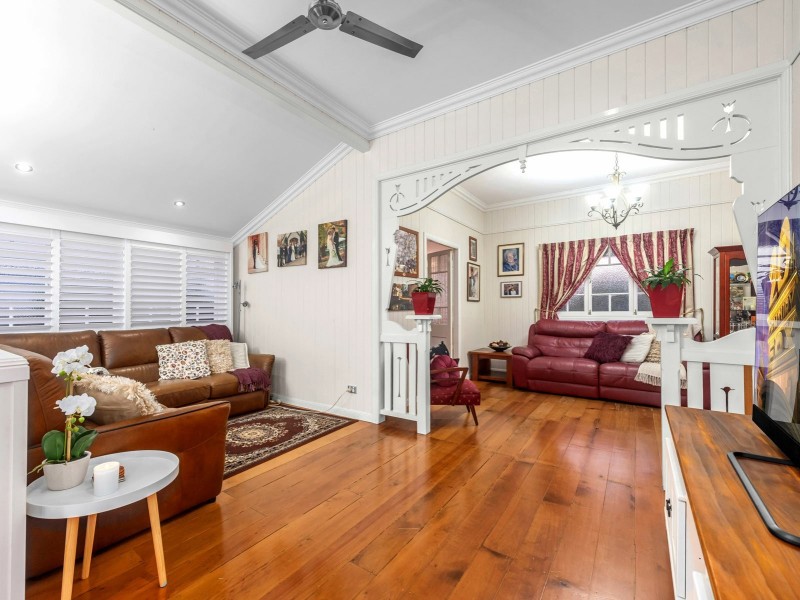 127 Ashby Street, Fairfield QLD 4103