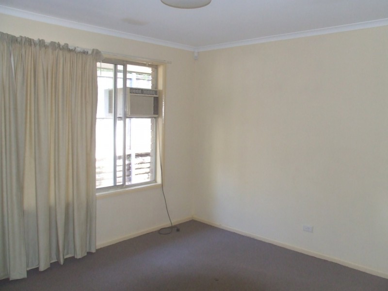 11 Dellwood Street, Nathan QLD 4111