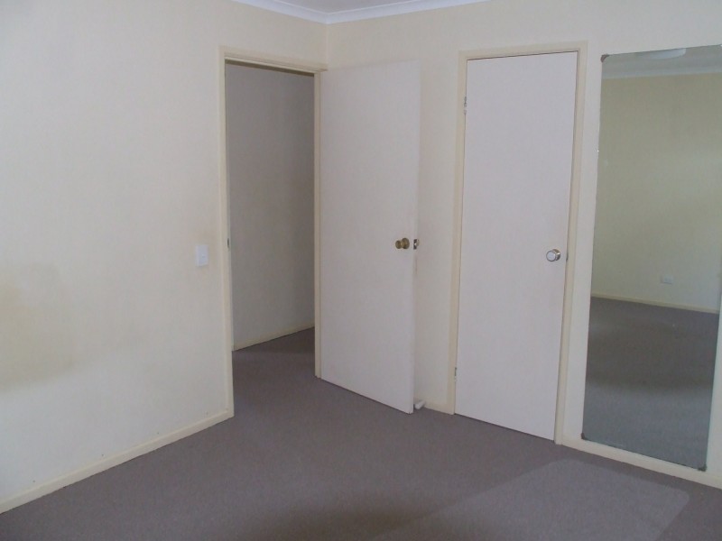 11 Dellwood Street, Nathan QLD 4111