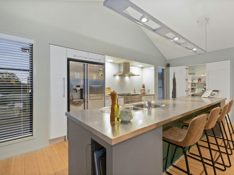 1 Orsova Road, Yeronga QLD 4104