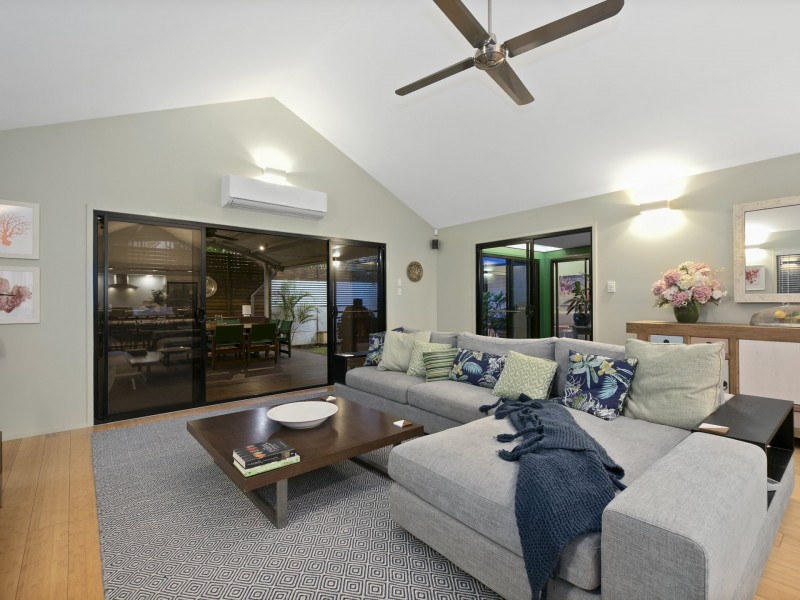 1 Orsova Road, Yeronga QLD 4104