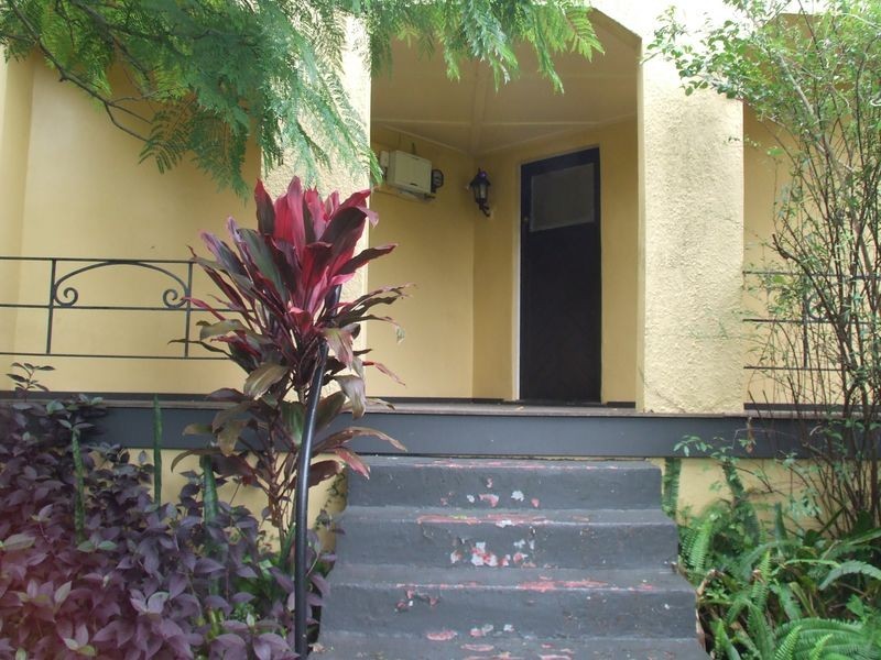 10 Glencoe Avenue, Tarragindi QLD 4121