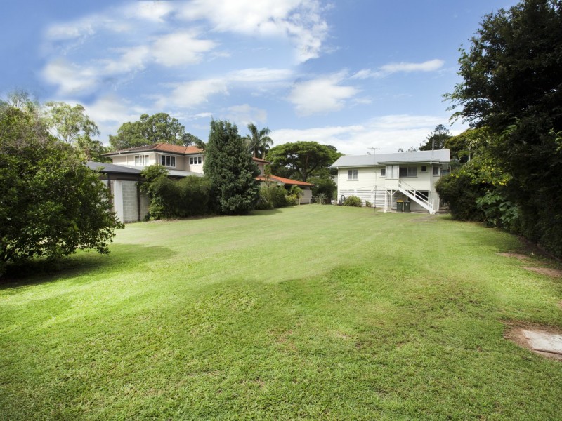 6 Yvonne  Street, Yeronga QLD 4104