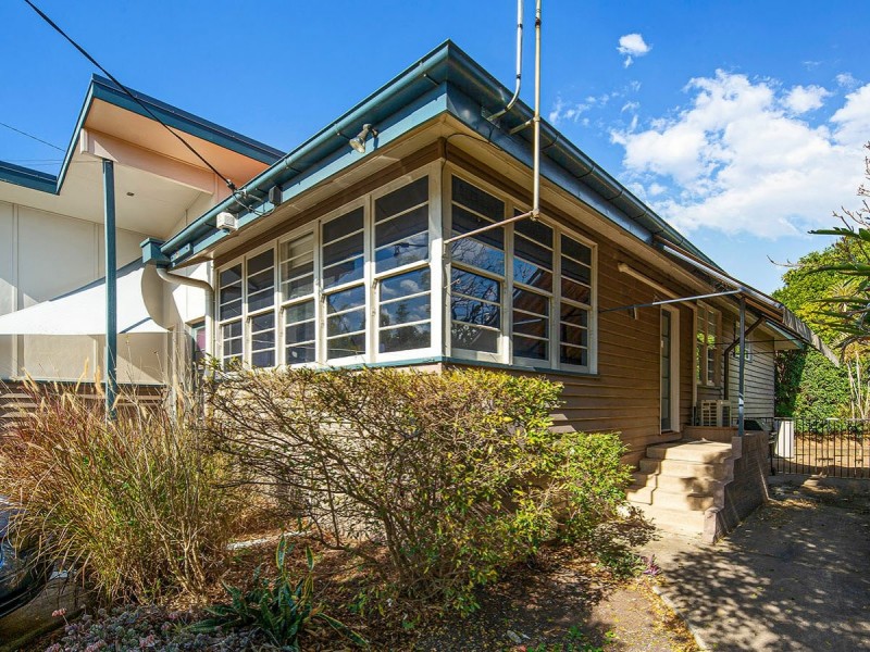 18 Luxworth Street, Moorooka QLD 4105