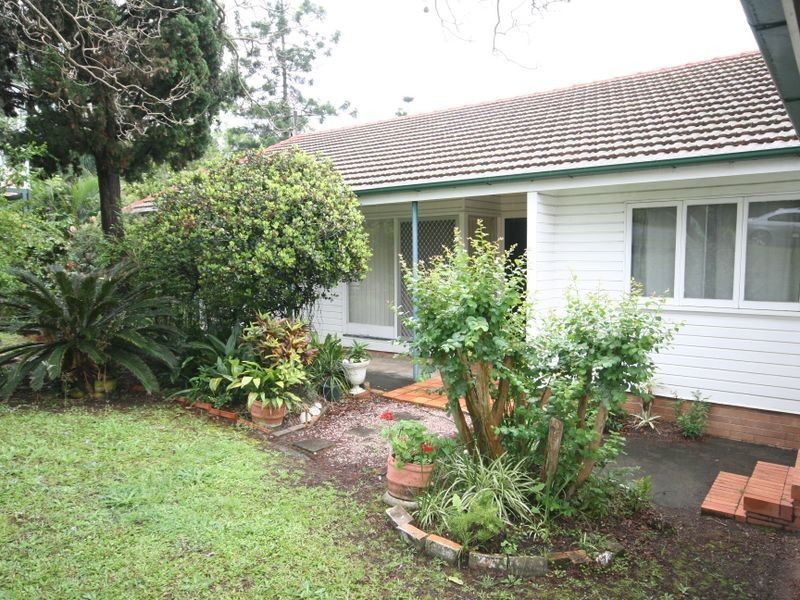 22 Instow Street, Yeronga QLD 4104